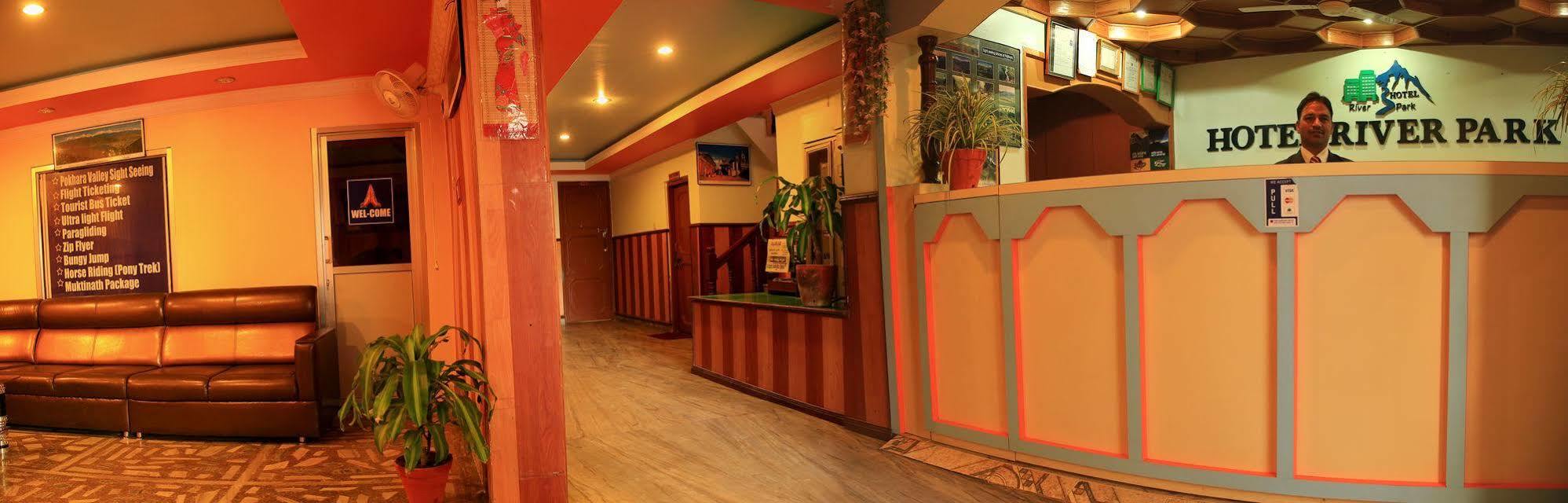 河滨公园酒店 博卡拉 外观 照片